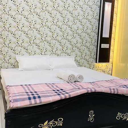 Hotel Mandir Saket Bhawan Ayodhya Esterno foto