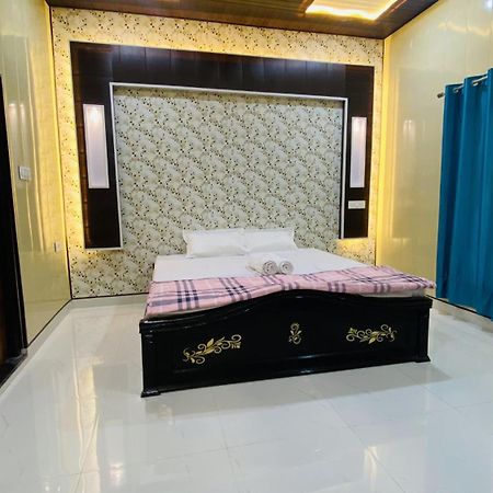 Hotel Mandir Saket Bhawan Ayodhya Esterno foto