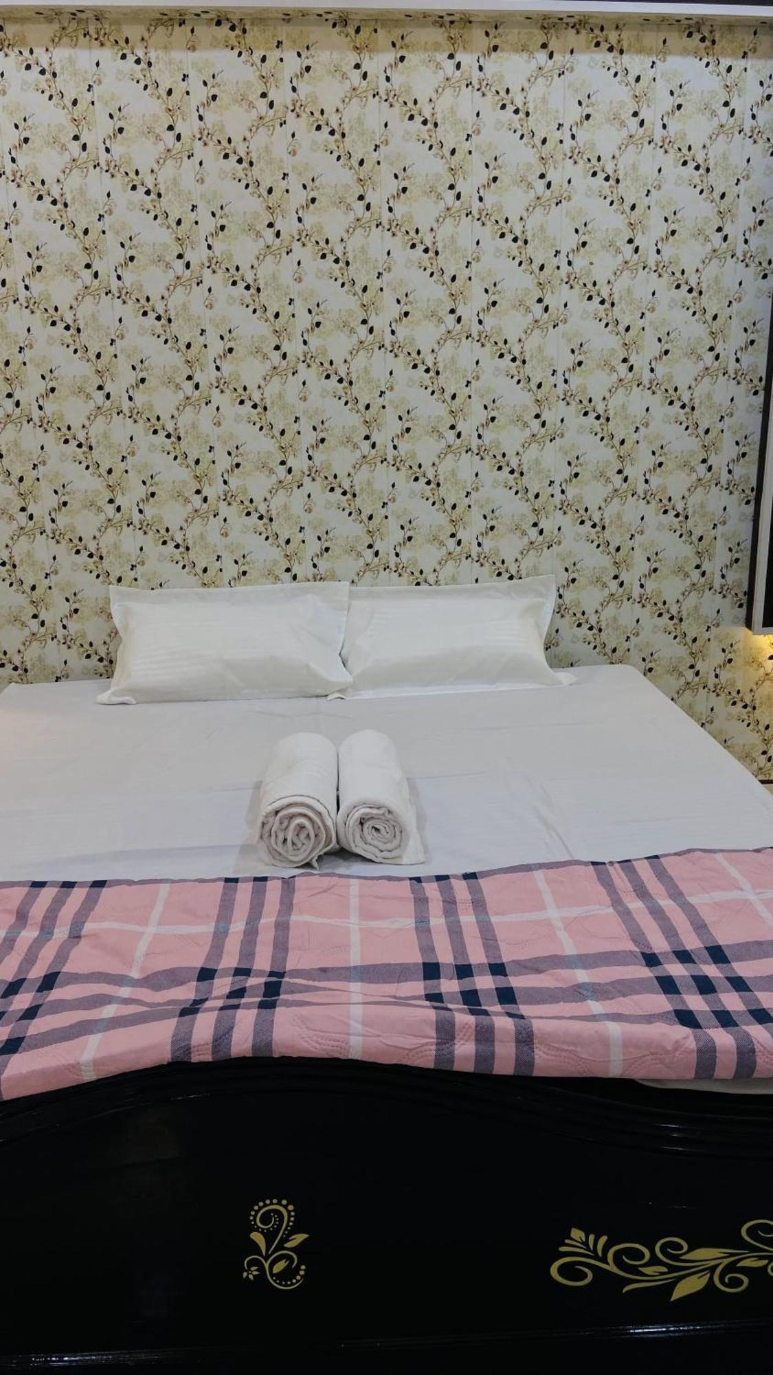 Hotel Mandir Saket Bhawan Ayodhya Esterno foto