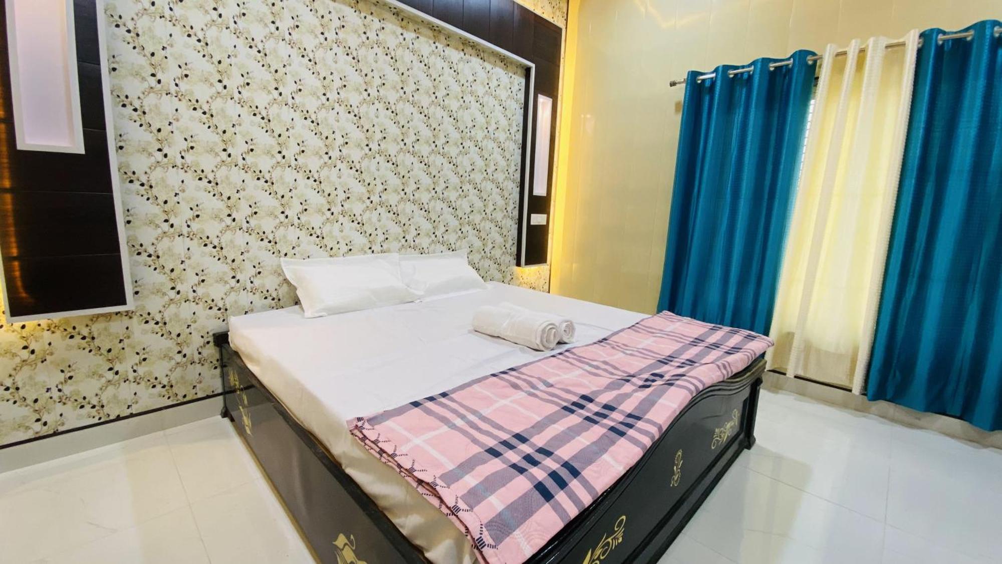 Hotel Mandir Saket Bhawan Ayodhya Esterno foto