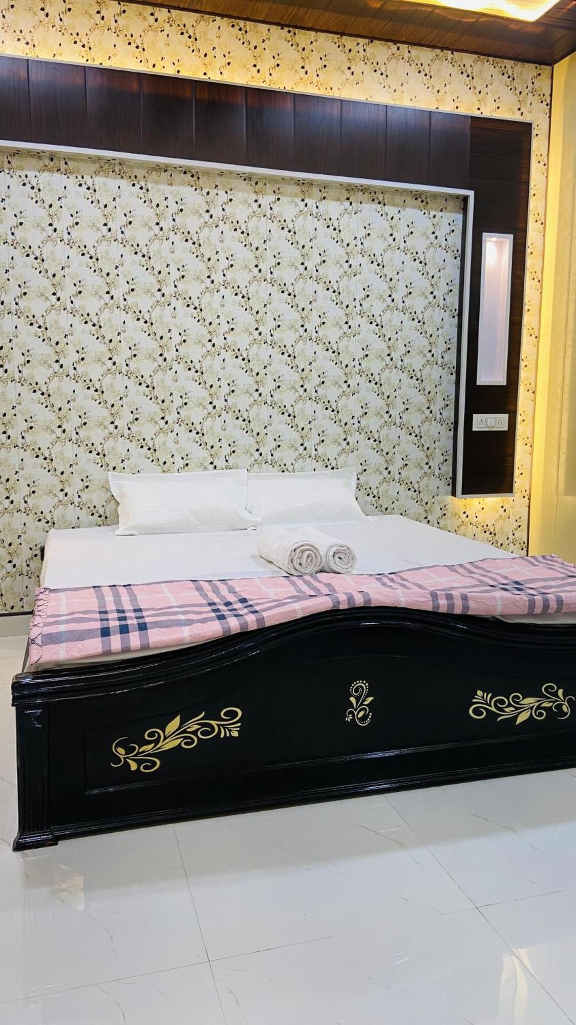 Hotel Mandir Saket Bhawan Ayodhya Esterno foto